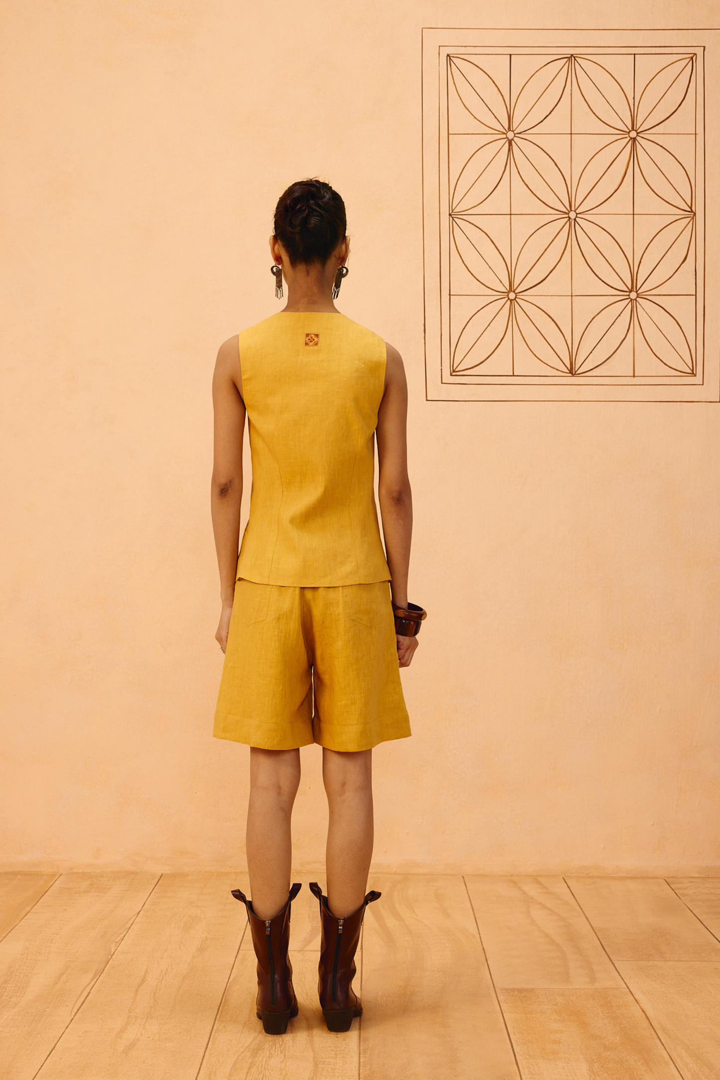 The Golden Linen Set