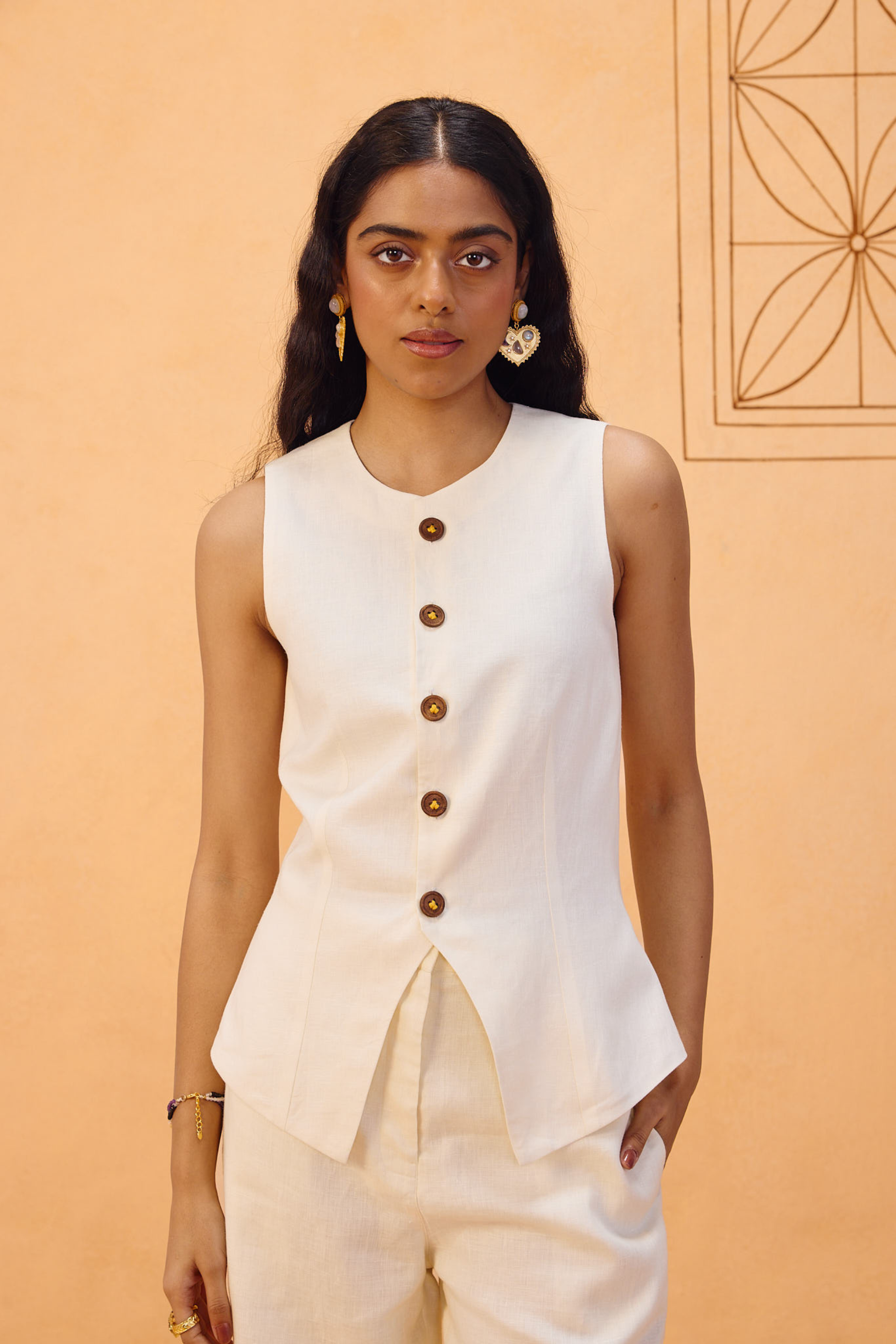 The Slow Linen Waistcoat —  100% Linen Waistcoat | Sui Singapore